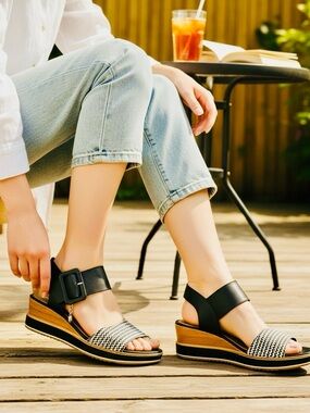 Remonte Black and Houndstooth Wedge Sandals